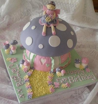 Toadstool Cake - Cake by Kelly