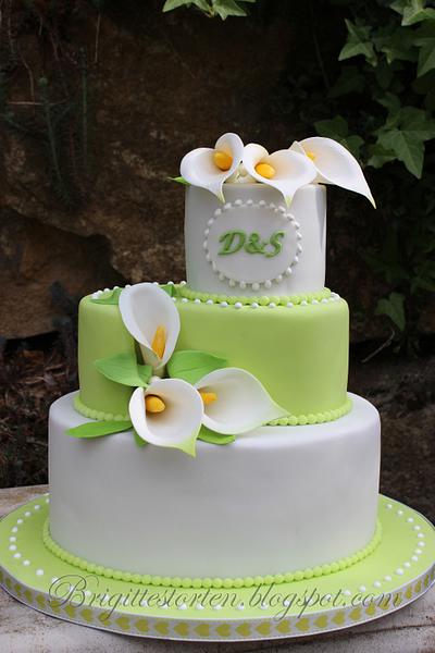 3tier weddingcake springgreen and white with Callas - Cake by Brigittes Tortendesign