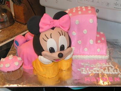Baby Minnie 1st birthday - Cake by Cake Creations by Christy