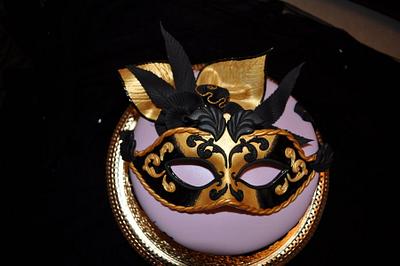Venetian Mask  - Cake by Sabina