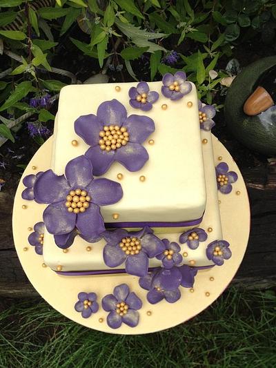 purple pretties - Cake by Deborah