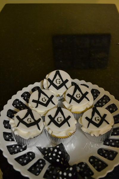 Masonic cupcakes  - Cake by Cakesbylala