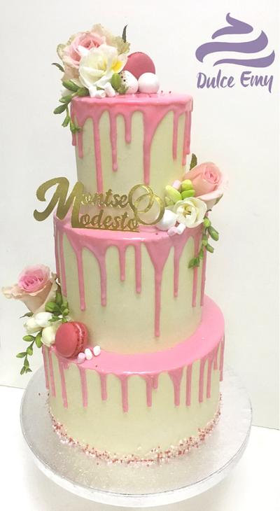 Wedding drip cake - Cake by Emy