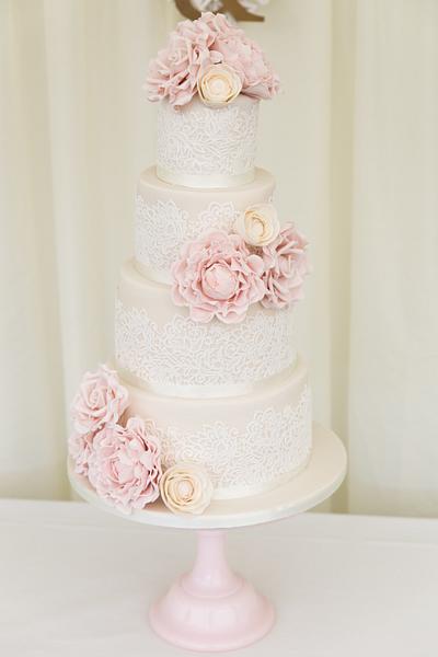 Romance and lace - Cake by Paula