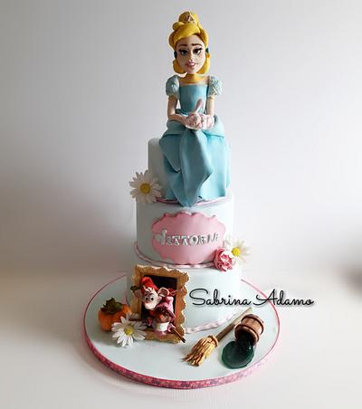 Cinderella - Cake by Sabrina Adamo 