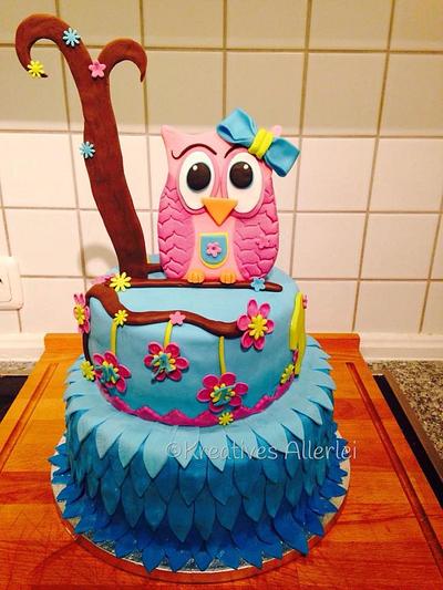My first Cake with fondant  - Cake by Chantal Evans