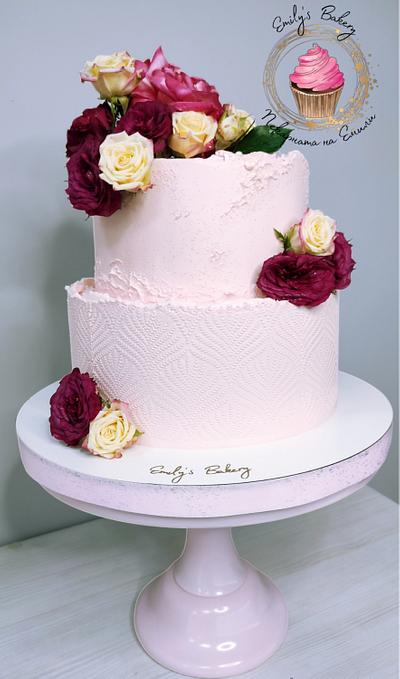 Bridal Anniversary cake - Cake by Emily's Bakery
