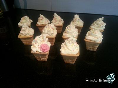 Cupcake ice creams - Cake by xxsharony