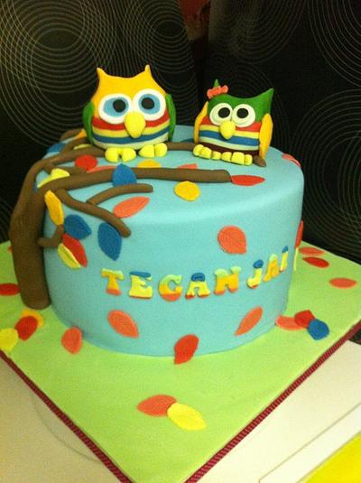 Rainbow owl Cake - Cake by sliceofheaven