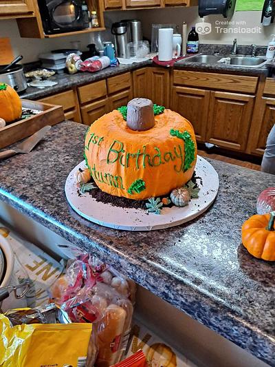 Autumn’s First Pumpkins - Cake by Tricia