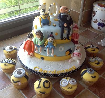 Minions - Cake by Alison's Bespoke Cakes