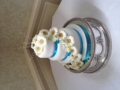 Wedding cake - Cake by Danielle