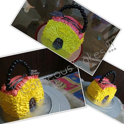 3D handbag  - Cake by GorgeousCakesBLR