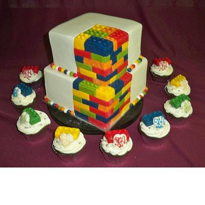 lego cupcakes and wedding cake - Cake by elisabethscakes