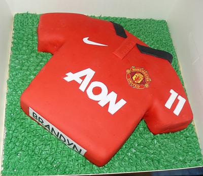 Manchester united Shirt cake  - Cake by Krazy Kupcakes 