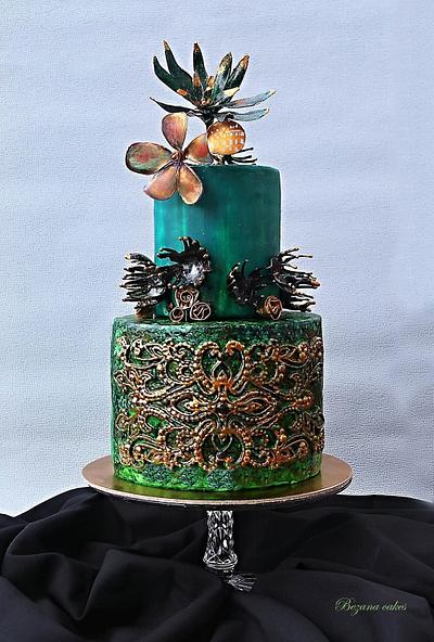 Green-gold  - Cake by Zuzana Bezakova
