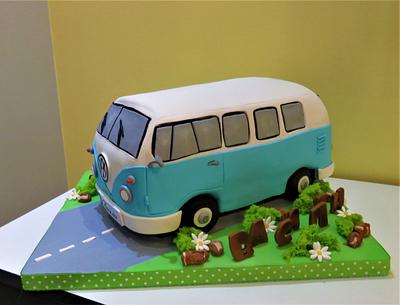 Retro bus - Cake by Nora Yoncheva