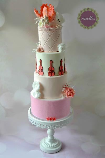 Viktor&Rolf Collaboration - "Pierrot" - Cake by miettes