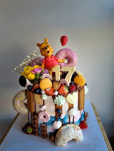 Winnie the pooh crazy cake ❤️ - Cake by Jana1010