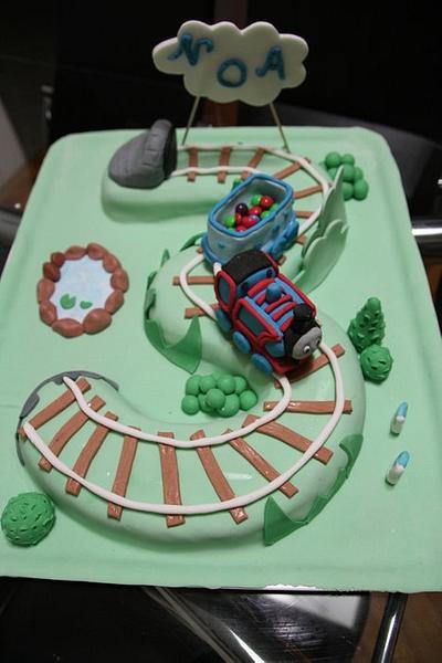Thomas train - Cake by vikios