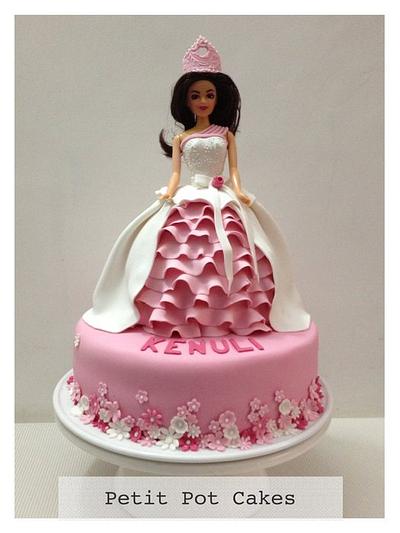 Princess doll cake  - Cake by Nipuni Sangakkara - Petit Pot Cakes