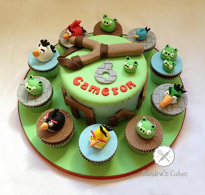 Angry Birds - Cake by Sandra's cakes