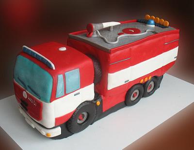 Fire truck - Cake by Alena