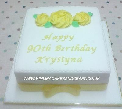 Piped roses - Cake by kimlinacakesandcraft