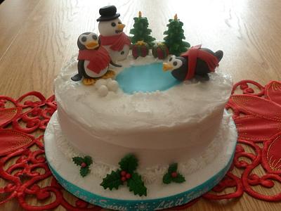 Penguin Christmas cake - Cake by cherryblossomcakes