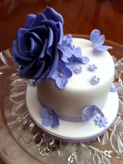 Rose cake with butterflies - Cake by Gillian mercer cakes 
