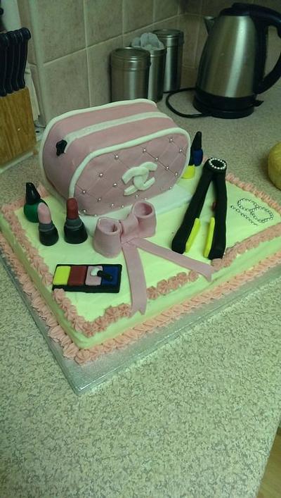 18th birthday cake - Cake by xamiex
