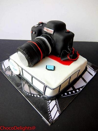 A Camera cake - Cake by Sheelu John