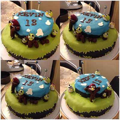 Angry Birds - Cake by helenfawaz91
