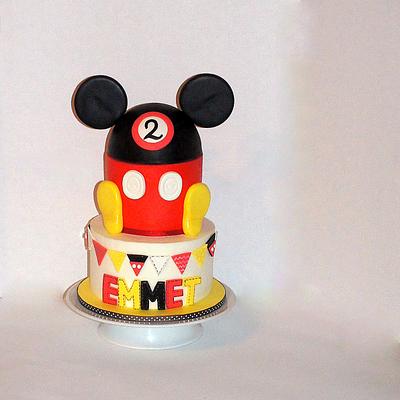 Mickey Mouse Hat Cake - Cake by My AM Bakery