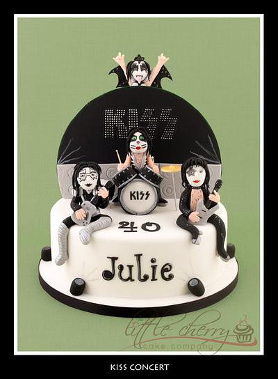 Kiss in Concert Cake - Cake by Little Cherry