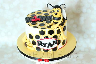 Bumble Bee!First Birthday Cake - Cake by Rumana Jaseel