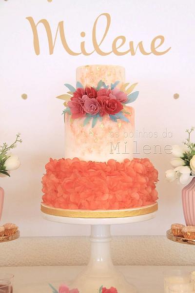 Ruffles and flowers - Cake by Milene Habib