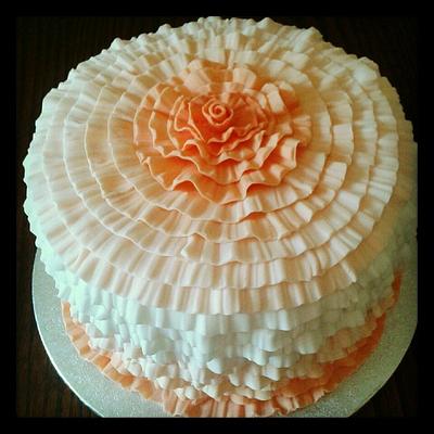 Peach ruffle ombre cake - Cake by Emma