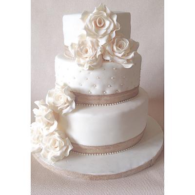 Ivory and hessian wedding cake! - Cake by Beth Evans