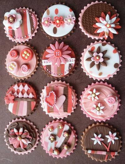 cupcake toppers - Cake by CakesbyAngelaMorrison