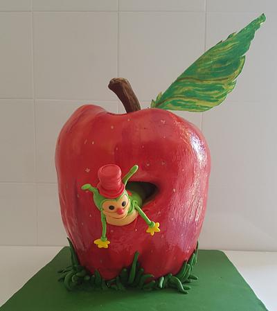 The caterpillar inside the apple - Cake by lameladiAurora 