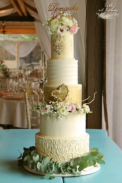 Swiss meringue wedding cake - Cake by Lorna