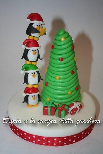 Penguins Christmas cake topper - Cake by Daria Albanese