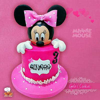 Minnie mouse cake - Cake by Gele's Cookies