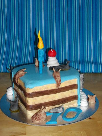 Attack of the slugs - Cake by Mandy