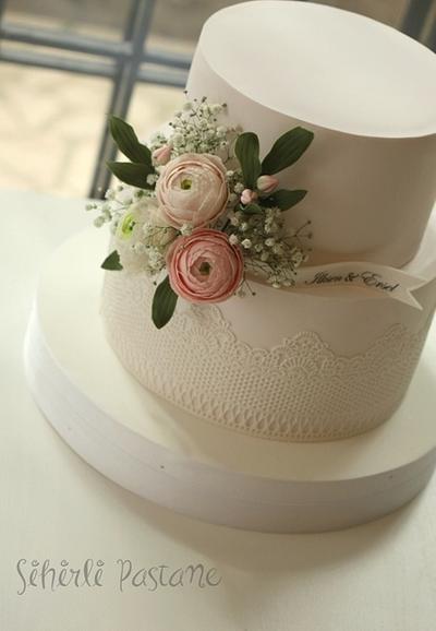 Ranunculus Wedding Cake - Cake by Sihirli Pastane