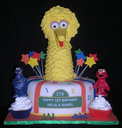 Big Bird - Cake by Cari