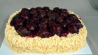 Spaghetti & meatball cake - Cake by subwaygirl23