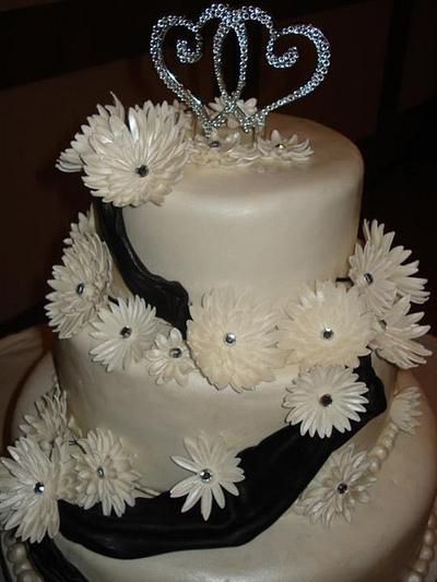 wedding: black and white - Cake by Delicate Delicias Cakes & Pastry