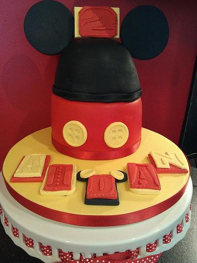 Mickey's Ears - Cake by Kelly Ellison